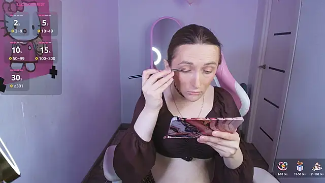 Snapshot of Vi_Luxy chatting on February 27, 2026, 2:00 am Vi Luxy online show from February 27, 2026, 2:00 am