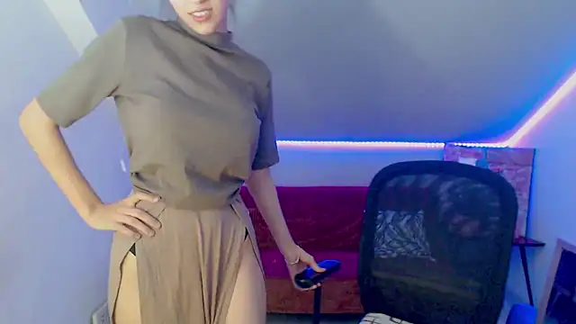 BonniePearson online show from September 16, 2025, 9:27 pm