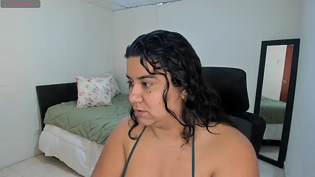 Snapshot of MariamCastiblanco chatting on June 2, 2026, 5:48 pm MariamCastiblanco online show from June 2, 2026, 5:48 pm