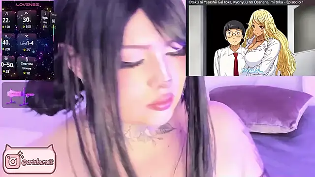 AriaBursett online show from October 14, 2025, 3:24 pm