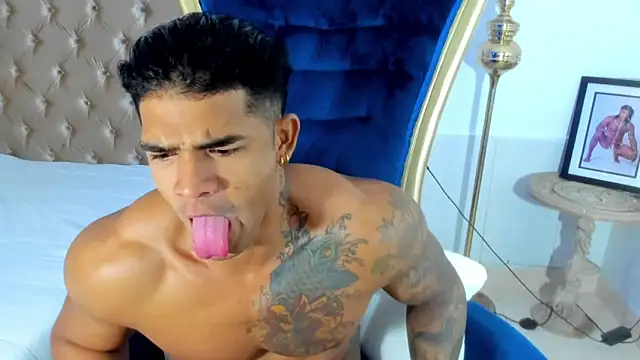 antonio  444 online show from November 7, 2025, 10:04 am