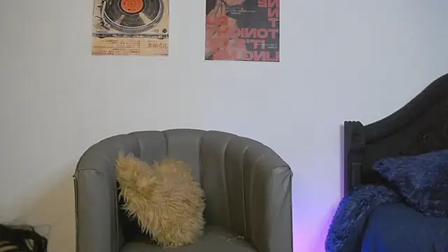 CoralieBronson online show from March 10, 2026, 11:21 pm