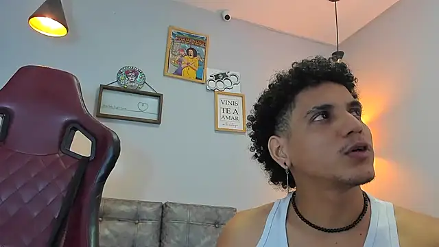 Xfire boy69 online show from December 2, 2025, 2:01 pm