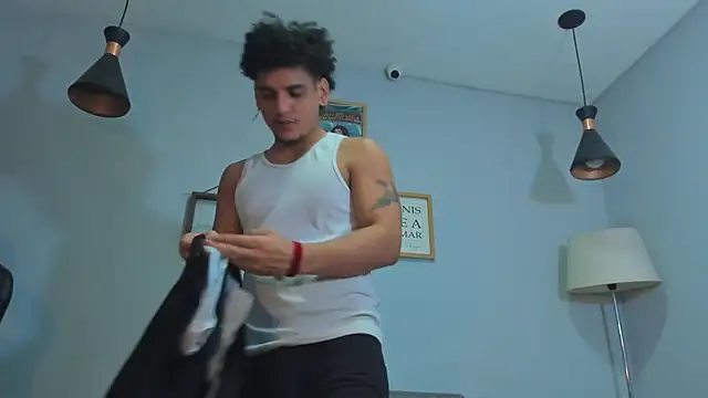 Xfire boy69 online show from December 15, 2025, 2:10 pm