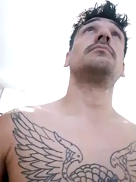 bigandstrong2217 online show from February 6, 2026, 4:32 pm