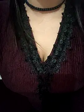 Snapshot of shilpa_r chatting on October 23, 2025, 11:57 pm shilpa r online show from October 23, 2025, 11:57 pm