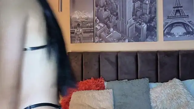 Blue Sixx online show from November 2, 2025, 10:01 pm