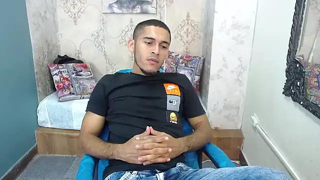 Snapshot of Derek_Storm_ chatting on September 26, 2025, 2:48 am Derek Storm online show from September 26, 2025, 2:48 am