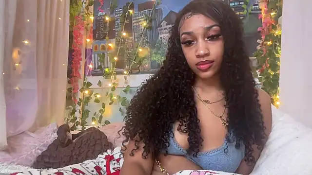 prettyblackgirl online show from April 4, 2026, 3:27 am