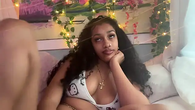 prettyblackgirl online show from April 22, 2026, 1:52 am