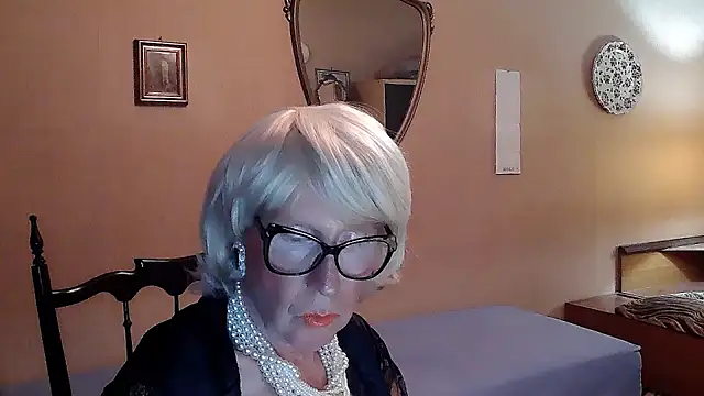 ROBY SWEETHOT online show from September 23, 2025, 9:51 pm