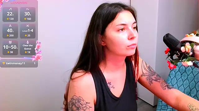 peachyness online show from November 27, 2025, 4:09 pm