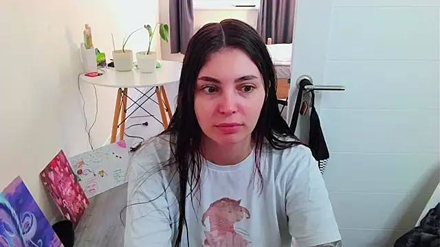 Snapshot of peachyness chatting on July 13, 2026, 4:43 pm peachyness online show from July 13, 2026, 4:43 pm