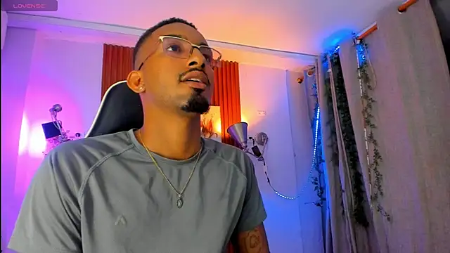 Darwin mayo online show from January 9, 2026, 5:37 pm