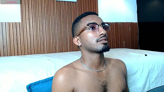 Snapshot of Darwin_mayo chatting on May 21, 2026, 5:42 pm Darwin mayo online show from May 21, 2026, 5:42 pm