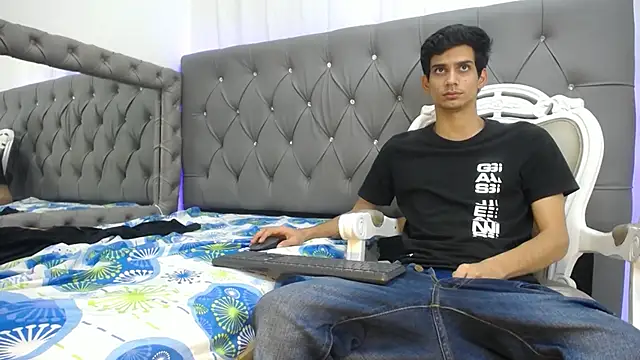 Sebalexis7 online show from October 9, 2025, 3:15 am