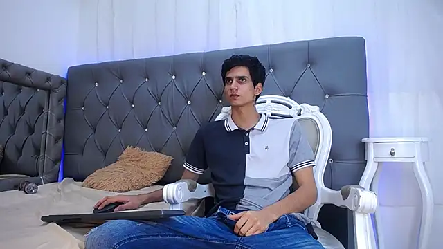 Sebalexis7 online show from October 18, 2025, 2:36 am