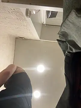 ZariaFlame online show from February 6, 2026, 11:30 pm