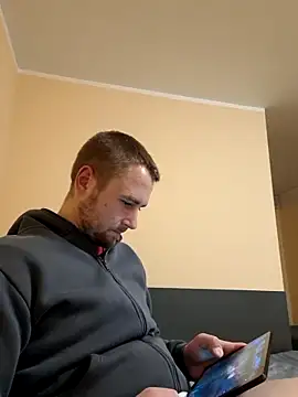 Vladyslav30 online show from March 14, 2026, 3:12 am