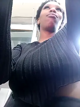 GoldSnowXxX online show from October 9, 2025, 5:33 pm