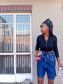 GoldSnowXxX online show from October 13, 2025, 2:06 pm