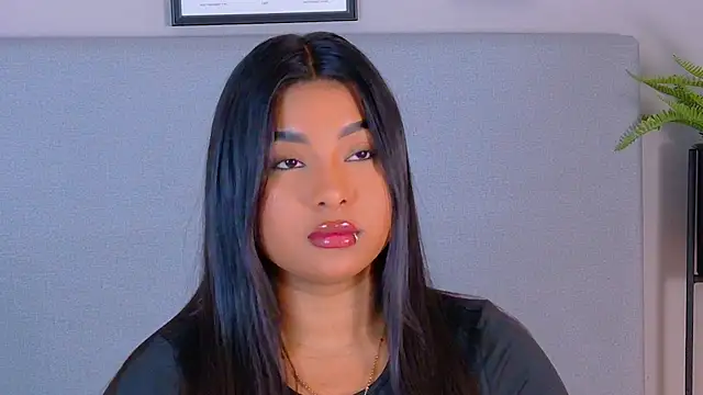 LanaRozz online show from April 20, 2026, 7:37 pm