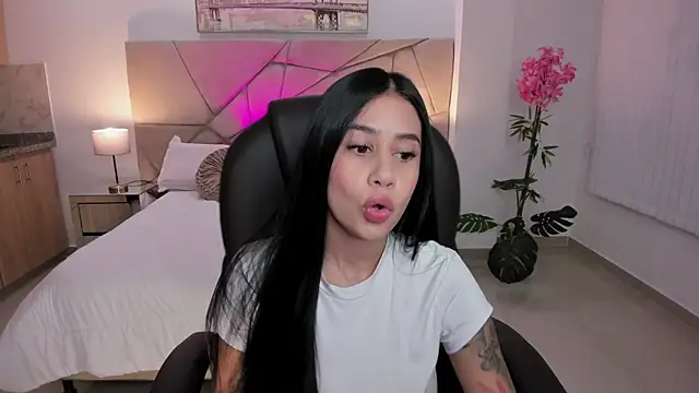 miranda crawfor online show from September 30, 2025, 12:43 pm