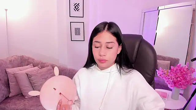 miranda crawfor online show from November 6, 2025, 11:55 am