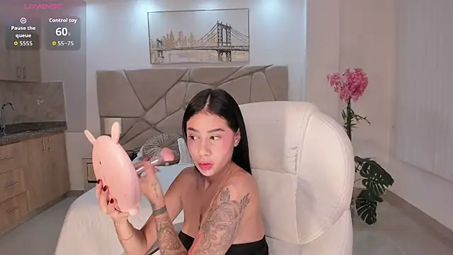 miranda crawfor online show from December 19, 2025, 11:39 am