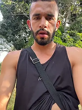 Snapshot of Jacksonfranco chatting on October 31, 2025, 9:27 pm Jacksonfranco online show from October 31, 2025, 9:27 pm