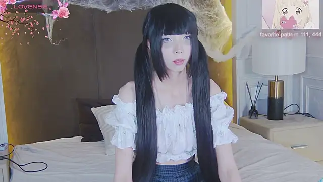 Evelyn Neal online show from November 2, 2025, 4:09 pm