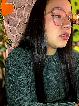 Liulee2 online show from October 14, 2025, 3:46 pm