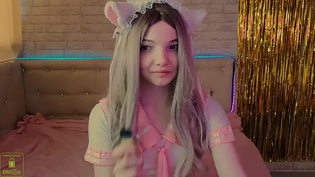 AnimeAlica18 online show from April 19, 2026, 2:44 am