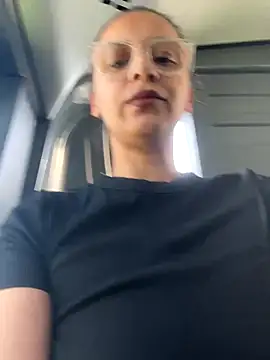 eli5566 online show from October 28, 2025, 11:14 am