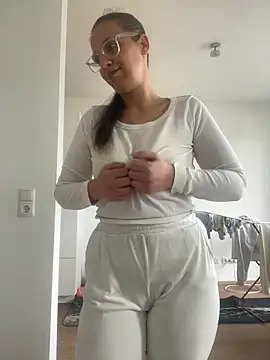 eli5566 online show from March 2, 2026, 10:55 am