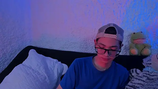 thiago kinghot online show from September 15, 2025, 5:18 am