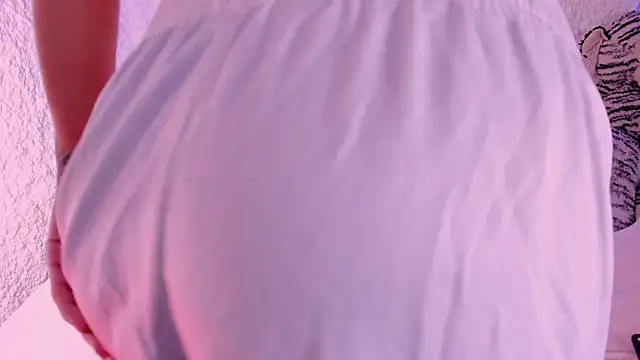 thiago kinghot online show from November 4, 2025, 3:55 pm