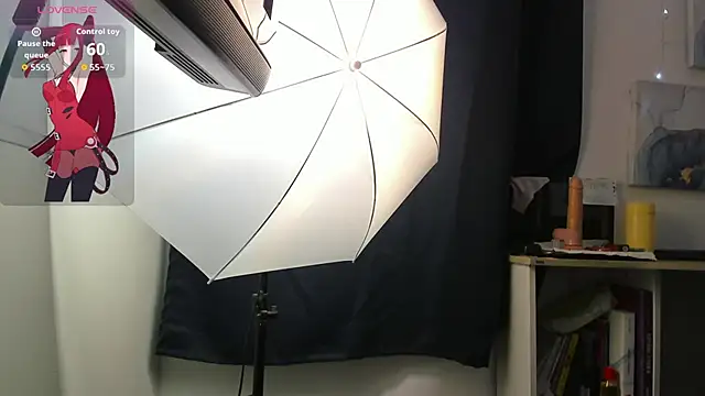 Mishell Bons online show from November 21, 2025, 6:39 pm