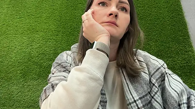 AshlyJoy online show from October 11, 2025, 7:18 am