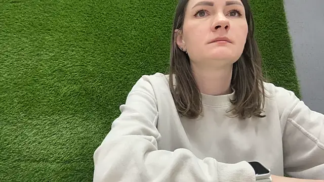 AshlyJoy online show from October 27, 2025, 7:23 am