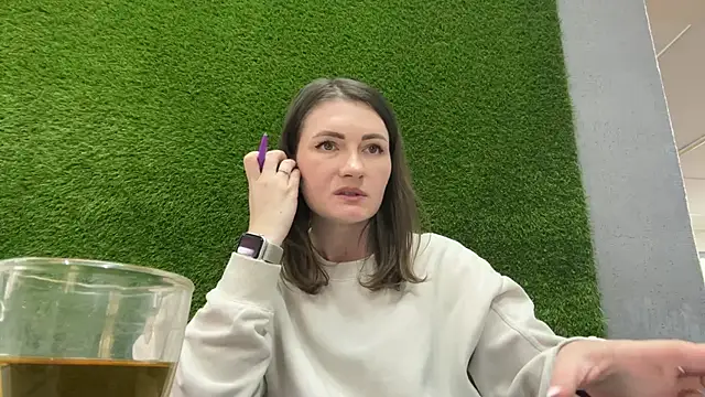 AshlyJoy online show from October 28, 2025, 11:03 am