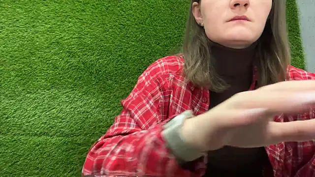 AshlyJoy online show from October 31, 2025, 7:31 am