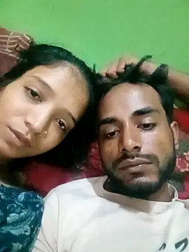 Hotty-couple063 online show from October 12, 2025, 4:17 pm