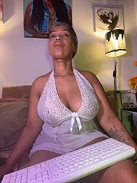 skarlleth 11 online show from February 13, 2026, 1:23 am