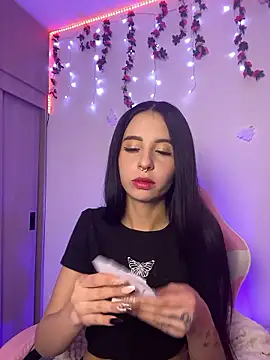 Lia  1 online show from January 13, 2026, 10:48 pm