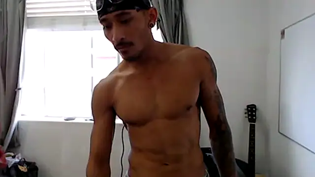 tanjir020 online show from March 22, 2026, 12:47 am