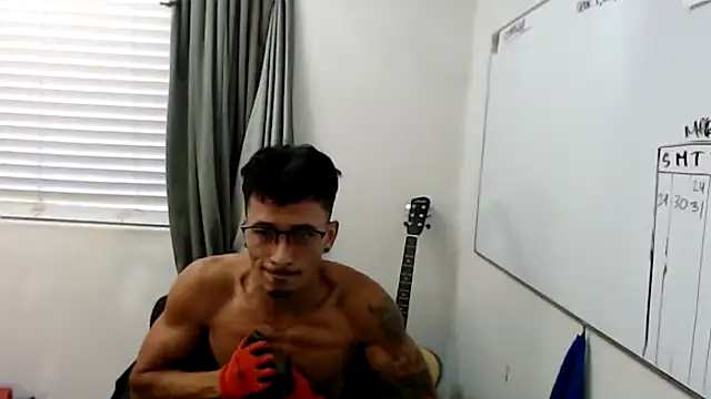 tanjir020 online show from March 25, 2026, 1:44 am