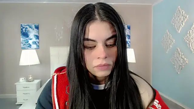 maddissonivanova online show from October 29, 2025, 7:15 pm