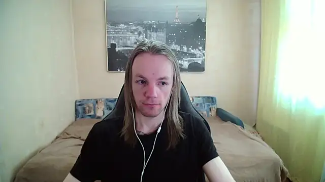 Snapshot of AdamDickens chatting on March 31, 2026, 6:14 am AdamDickens online show from March 31, 2026, 6:14 am