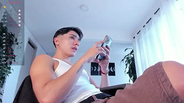 Hotay andrew online show from October 25, 2025, 8:47 pm